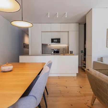 Charming 2bdr Santos By Lovelystay